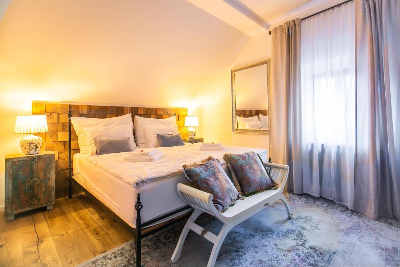 Pension Adalbert Чески-Крумлов Экстерьер фото