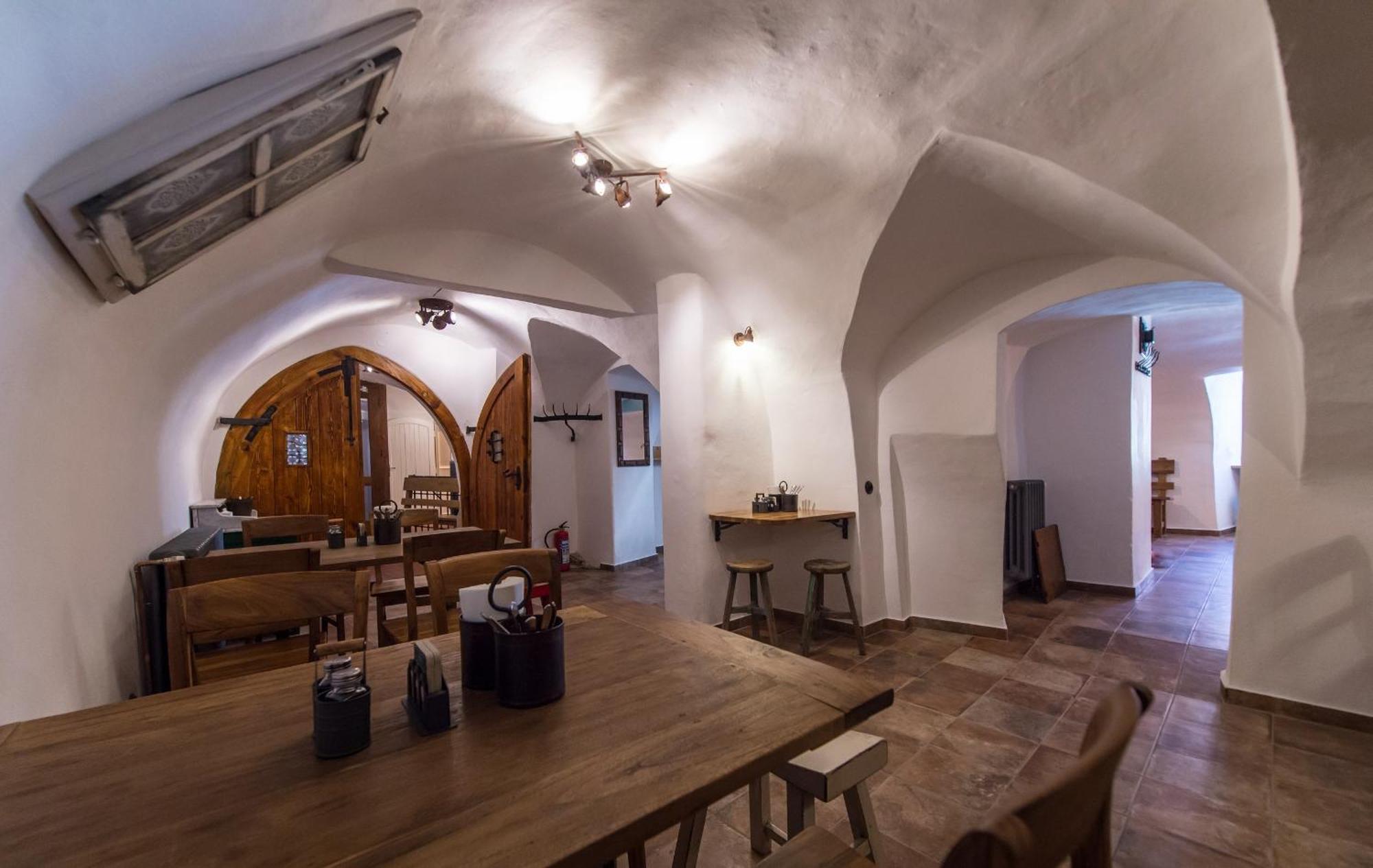 Pension Adalbert Чески-Крумлов Экстерьер фото